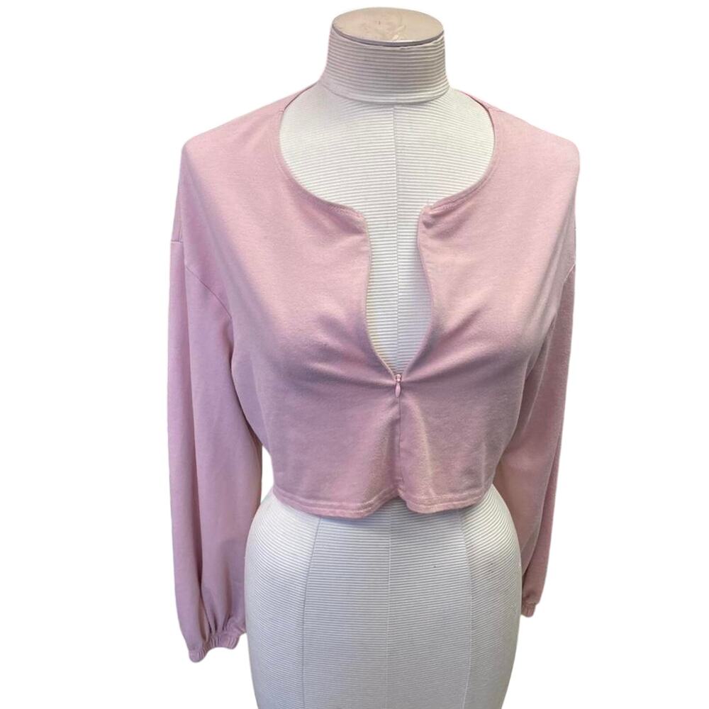 Pink long sleeve crop top